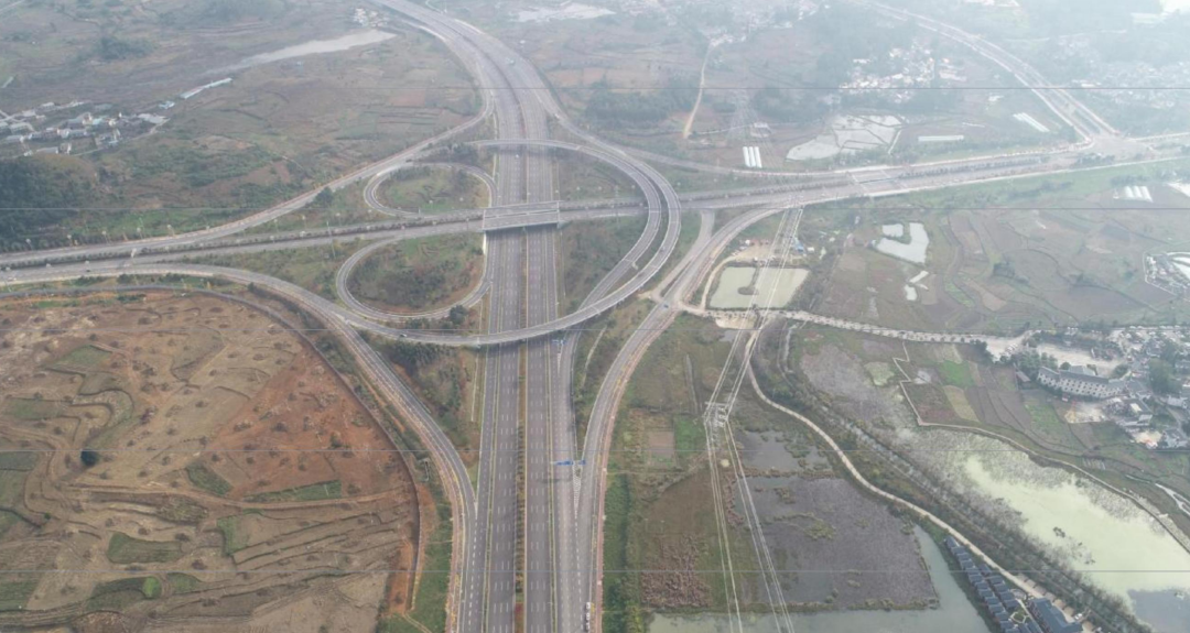 贵安新区西纵线南二段道路工程.png