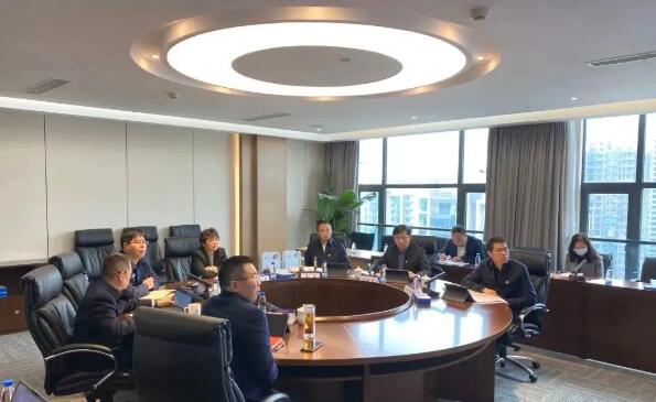 1209 党委理论学习中心组第14次学习（扩大）会.jpg
